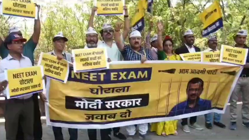 NEET Exam घोटाले को लेकर जयपुर में जोरदार प्रदर्शन