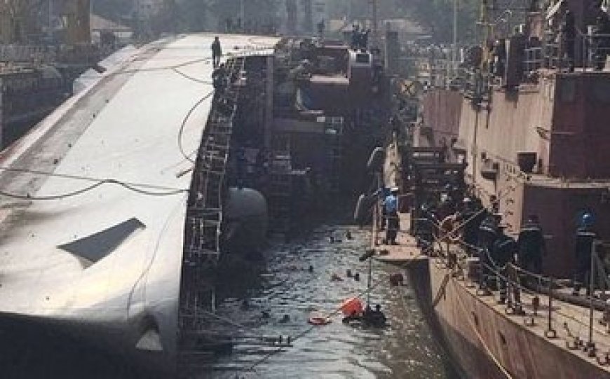 INS ब्रह्मपुत्र में मरम्मत के दौरान लगी भीषण आग ,एक जूनियर नाविक लापता